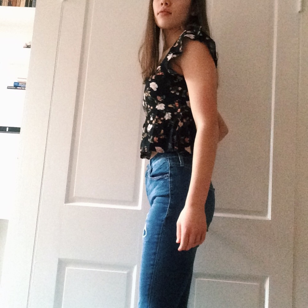 Women’s Old Navy High Rise Rockstar Jeans: Size 4 - Picture 2 of 8